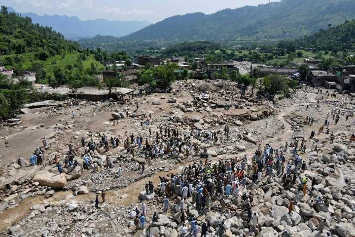Al menos 220 muertos por inundaciones en el noreste de Pakistán