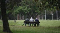 Redes de apoyo frente a la soledad de las personas dependientes y de sus cuidadores