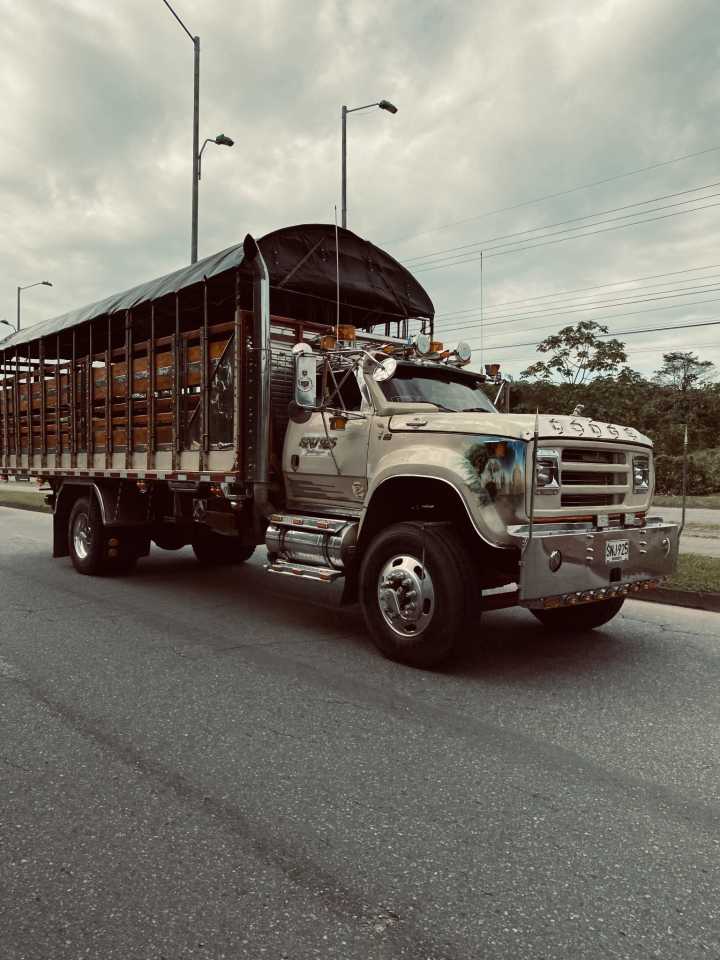 Conductores de servicio público de carga deben cumplir un nuevo requisito...