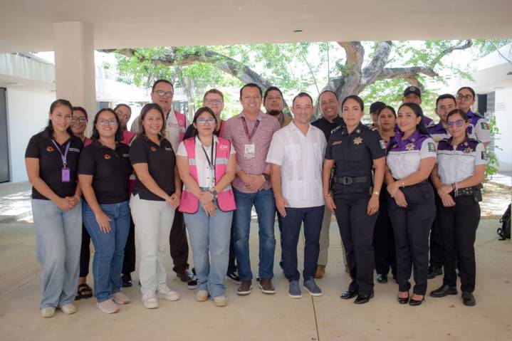 En Cancún decimos alto a la violencia: Se fortalece la atención integral a mujeres, niñas, niños y adolescentes