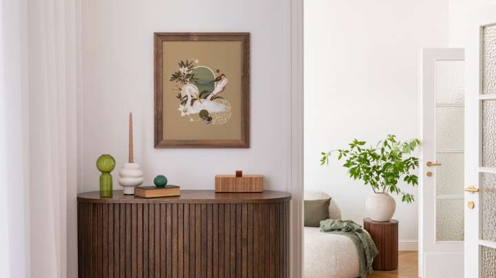 Transform An Ordinary Piece Of Wood Into Unique Decor To Beautify Your Home