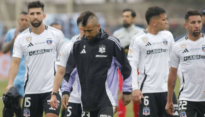 "Por ningún motivo le renovaríamos el contrato": El jugador que divide al interior de Colo Colo