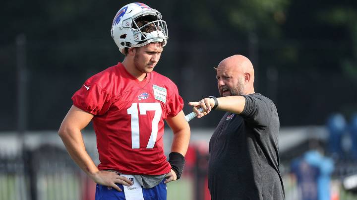 Giants insider makes Josh Allen comparison for Jaxson Dart situation