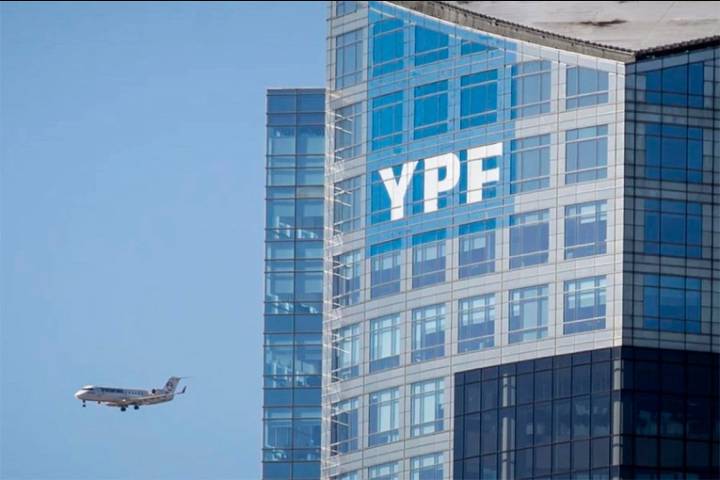 La Justicia de Estados Unidos define si Argentina debe entregar acciones de YPF