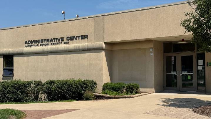 Tensions continue in Naperville 203 teacher contract negotiations