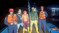 Nueve personas fueron rescatadas en el Pacífico: su embarcación estuvo a la deriva 12 horas por falla mecánica