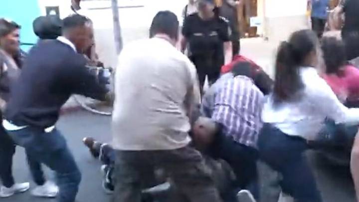 Corrientes: evacuaron la caravana de Karina Milei y Martín Menem