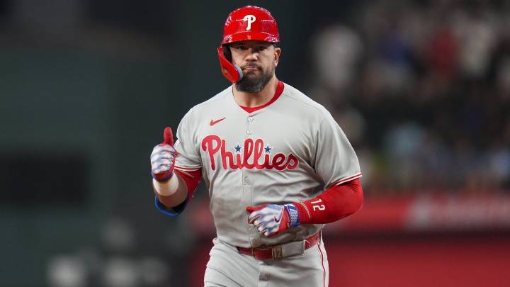 MLB Roundup: Schwarber hits 41st homer as Phillies beat Rangers