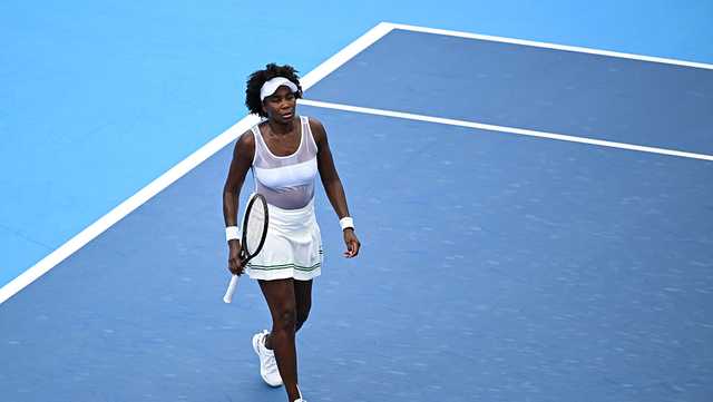 Williams returns to court at Cincinnati Open, drops match to Bouzas Maneiro