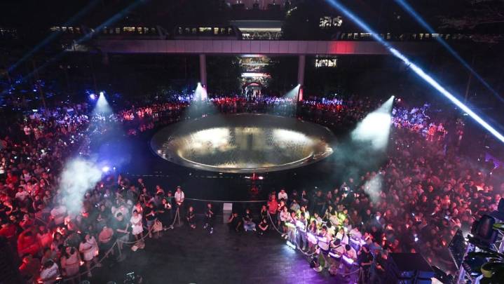 Over 1,200 fans attended Changi Airport’s SG60 Homecoming Concert which had Stefanie Sun, Kit Chan and more