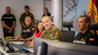 El rey agradece la labor de la UME contra la "voracidad" de los incendios en su visita a su Cuartel General en Torrejón