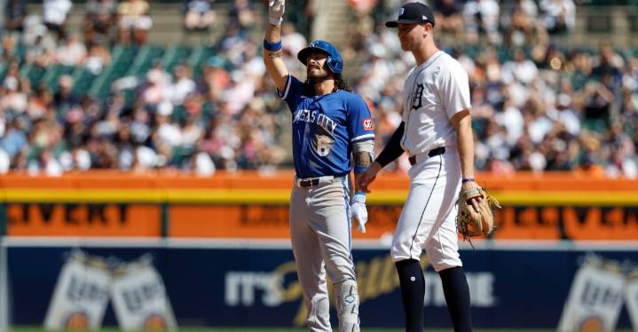 Royals 10, Tigers 8: Flaherty flails and flounders, gritty rally falls short of moving goalposts