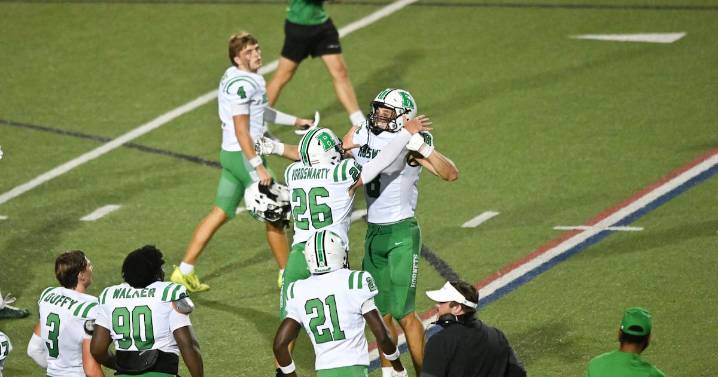 Last-second field goal helps Roswell survive Walton’s second