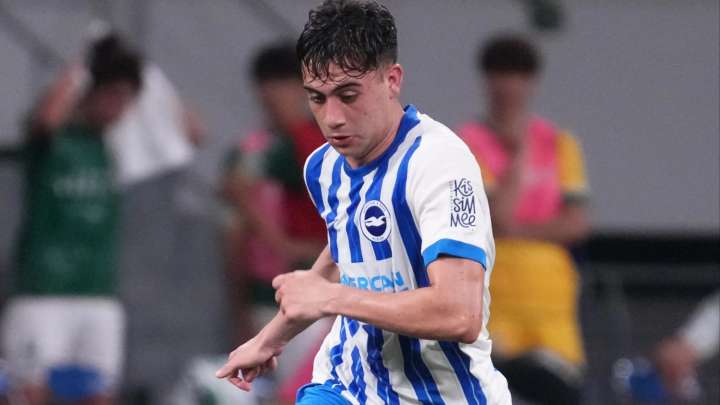 Chelsea swoop in for another Brighton star as Leeds' transfer move collapses