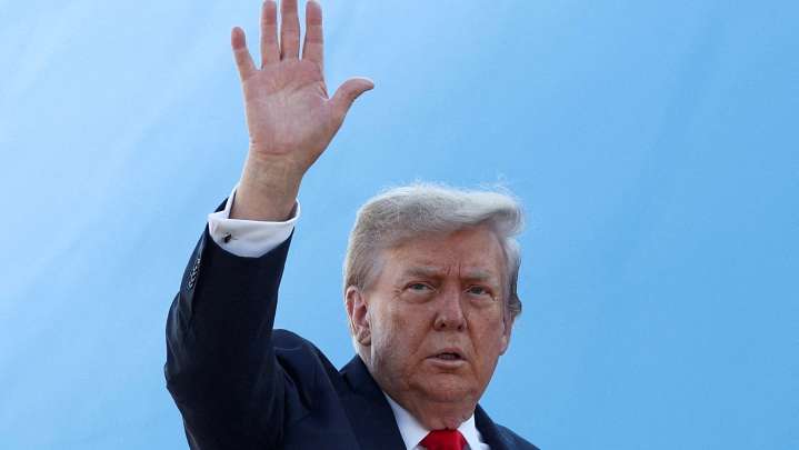 Trump, antes de Reunión con Putin: Anuncia Nuevos Aranceles y Fija Postura sobre Ucrania