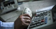 Precio del dólar está desafiando sus límites en Colombia