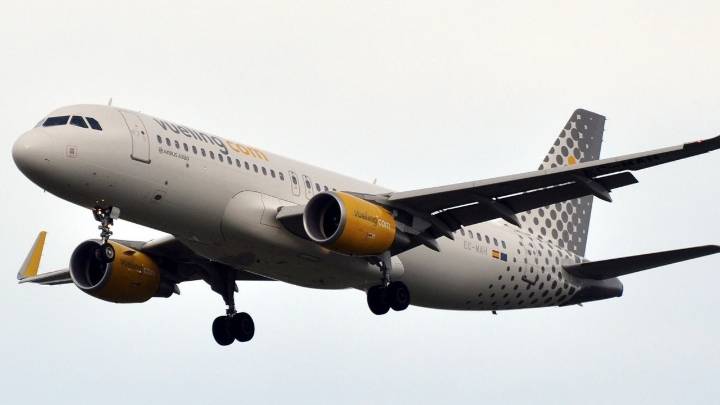 Vueling reabre la ruta entre Santiago y Zúrich para la campaña de Navidad