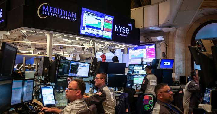 Dow ends higher after UnitedHealth gains, other indexes slip on rate cut uncertainty