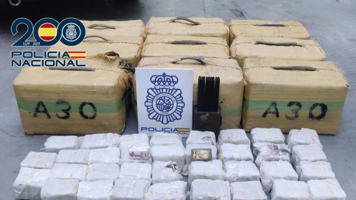 La Policía Nacional detiene en Alginet (Valencia) a dos hombres con 377 kilos de hachís en el interior de un vehículo