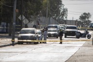 Matan a un hombre dentro de su vehículo frente a una preparatoria en Nueva Tijuana