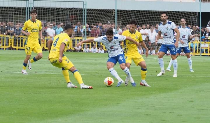 El segundo derbi canario de la pretemporada ya tiene fecha