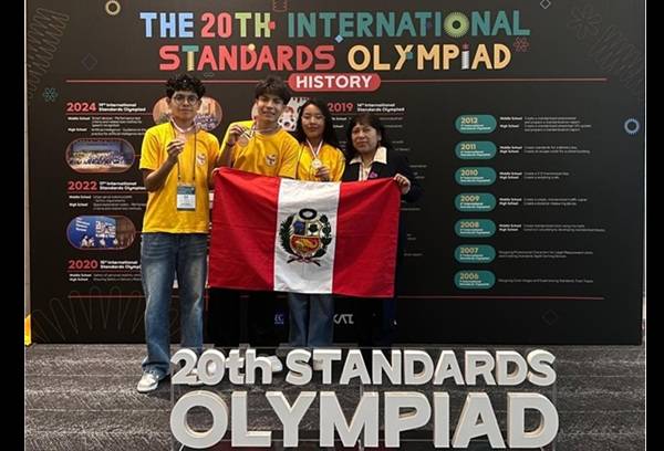 ESTUDIANTES DEL COAR TACNA GANAN MEDALLA DE BRONCE EN COMPETENCIA EN COREA DEL SUR