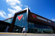 Insiders buy as Canadian Tire share price skids