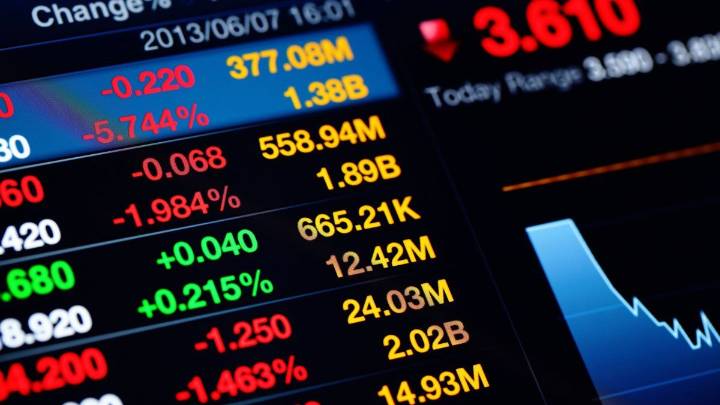 Las bolsas europeas operan en rojo ante las negociaciones sobre Ucrania y Wall Street espera el Jackson Hole