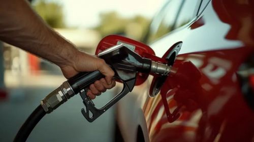 El Gobierno oficializó aumentos en los impuestos a los combustibles desde septiembre