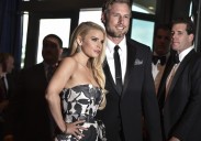 Jessica Simpson & Eric Johnson Spotted on Vacation Together: Vegas Reunion In the Works?