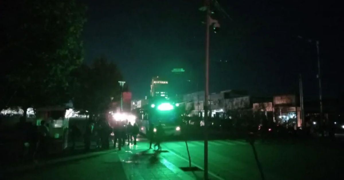 Gran apagón en Neuquén este jueves: CALF informó que cuatro barrios están sin luz por «una emergencia»