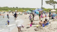 Effects of Hurricane Erin closes Middletown beaches