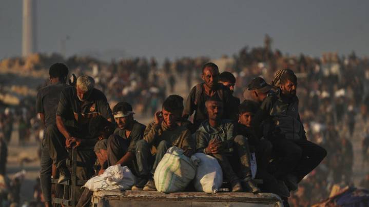 Israel strikes a Gaza hospital twice, killing at least 20, including journalists and rescuers