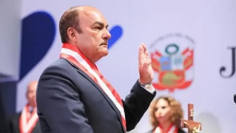 JNJ inició procedimiento para examinar pedido de vacancia contra su presidente, Gino Ríos