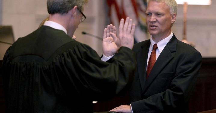 Tim Armstead, a West Virginia Supreme Court justice and former House speaker, dies at 60