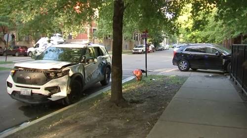 Chicago police squad car involved in crash on South Normal Boulevard in Englewood, 3 injured, CPD officials say
