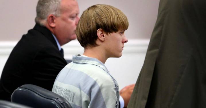 Appeals court rejects Dylann Roof effort to remove judge