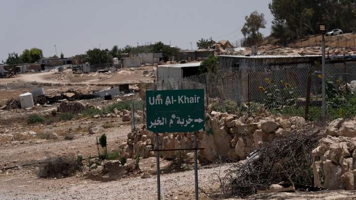 A settler accused of killing a Palestinian activist is to be freed. Israel still holds the body