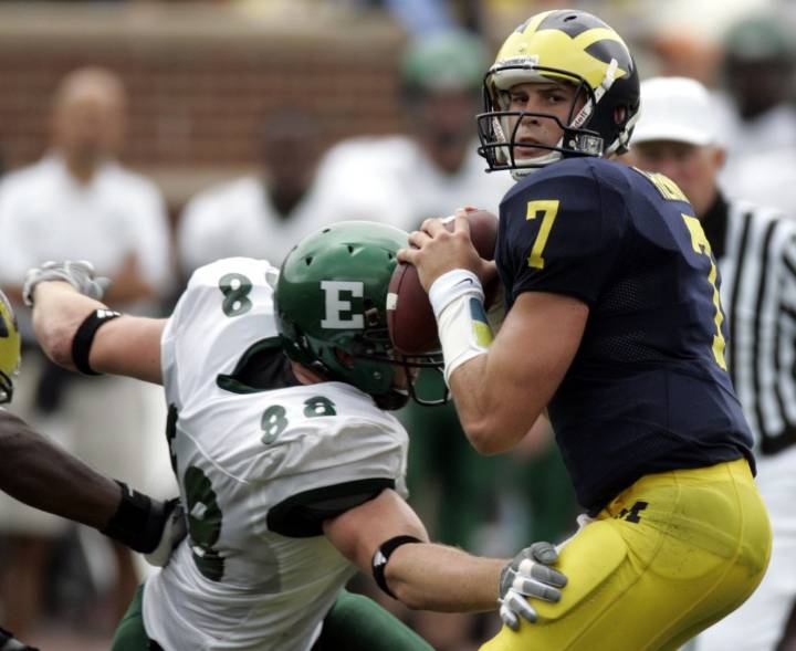 Michigan’s true freshman starting QBs have a few things in common: ‘All very tough’