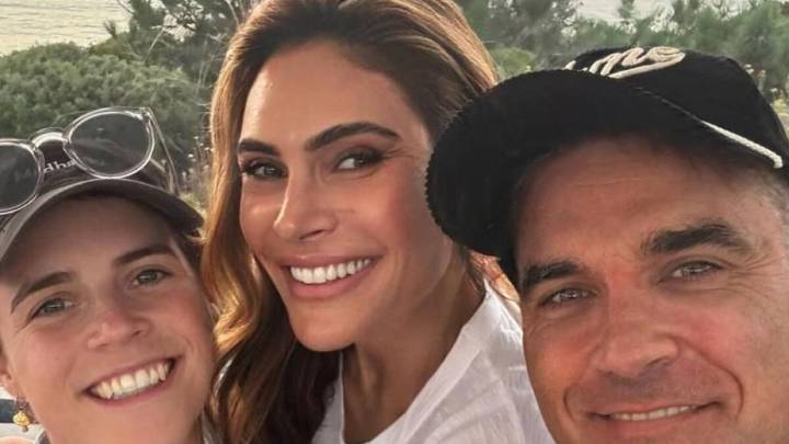 Robbie Williams y su esposa disfrutan con Eugenia de York de la costa portuguesa