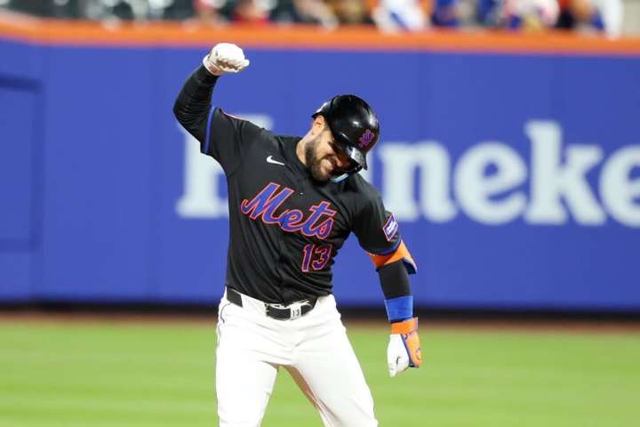 Luis Torrens corta sequía ofensiva y mantiene impacto defensivo con los Mets
