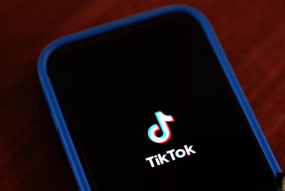 Trump dice que seguirá extendiendo plazo para mantener a TikTok en operaciones dentro de EEUU
