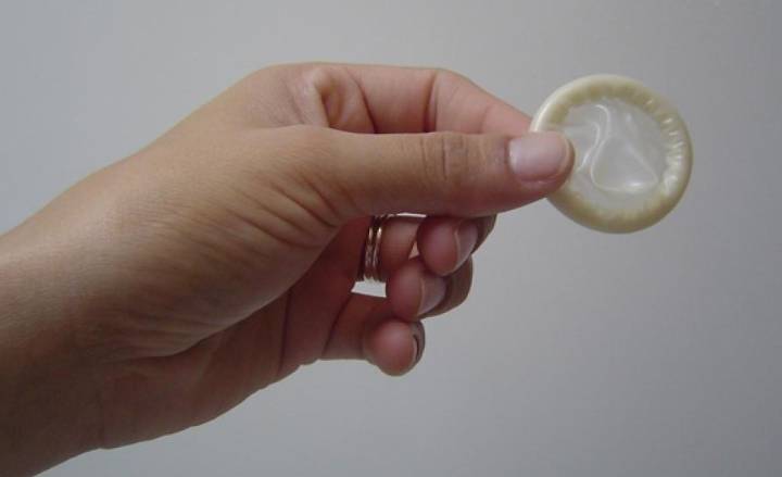 Salud reproductiva, te la debo: Nación ya no está enviando ningún preservativo a La Pampa