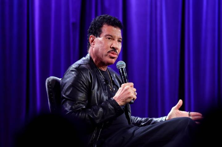 Lionel Richie safe, suspect arrested after attempted burglary