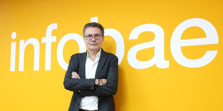 Alejandro Gaviria respondió a Gustavo Petro tras culparlo de la crisis de las EPS y lanzó dura sentencia: “Saca conclusiones absurdas”