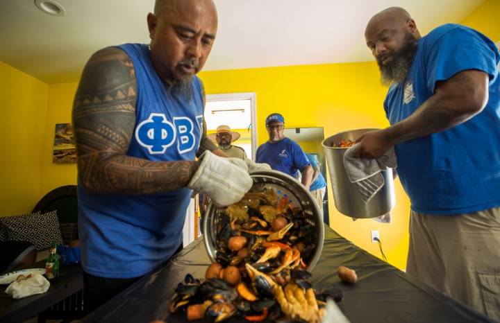 What's the difference between a barbecue and a cookout?