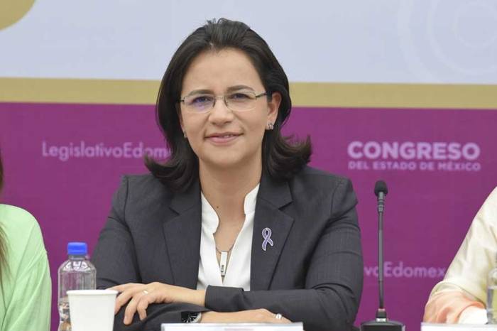Se une Paola Jiménez a Morena; bancada suma 37 diputadas y diputados