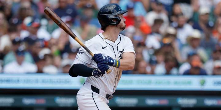Tigers lose finale to Royals, but end homestand 5