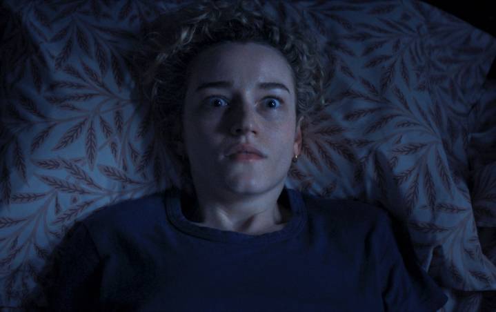 Crafty thriller "Weapons" improves our movie summer