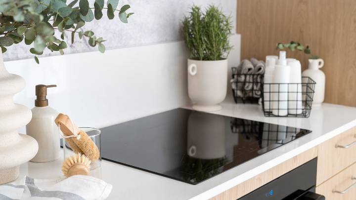 There’s One Reason That’s Stopping Me From Buying an Induction Cooktop